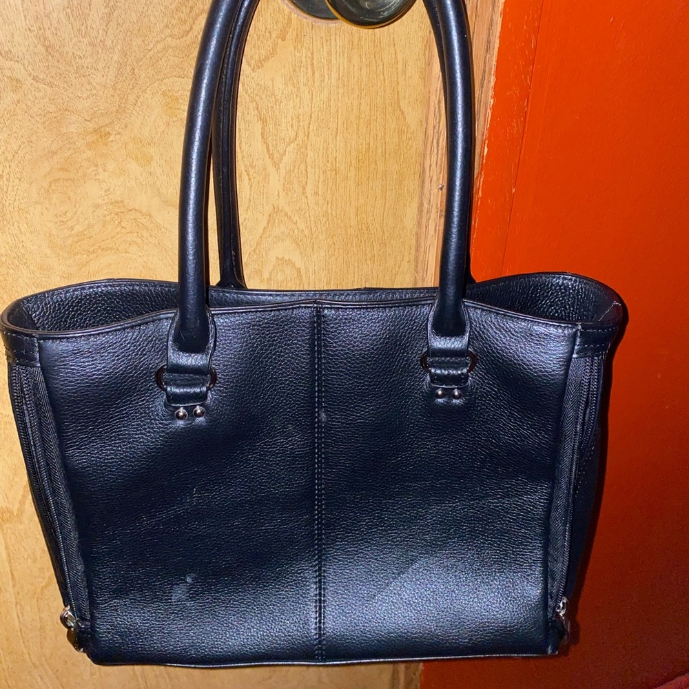 Women’s concealed carry purse